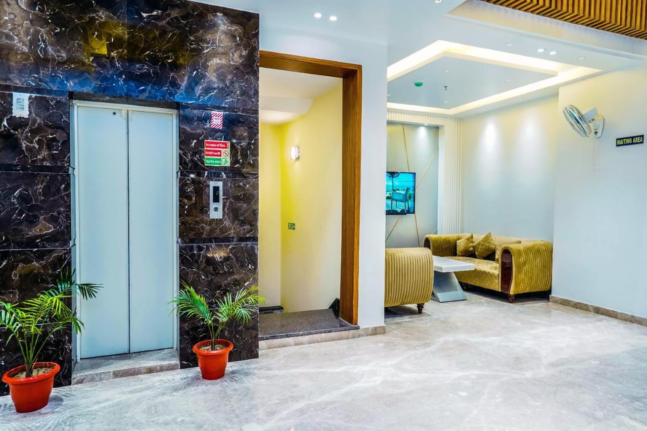 Hotel Aura Grand By Levelup Hotels 암리차르 외부 사진