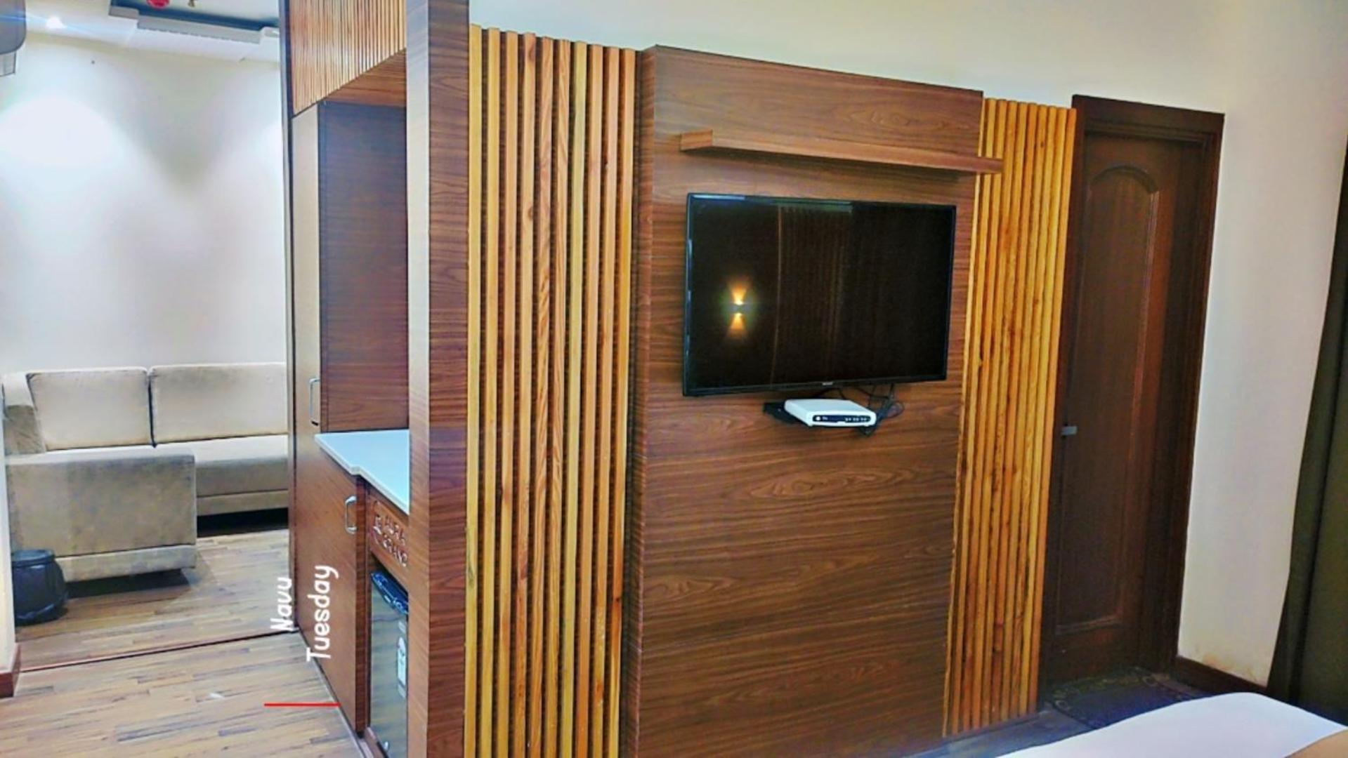 Hotel Aura Grand By Levelup Hotels 암리차르 외부 사진