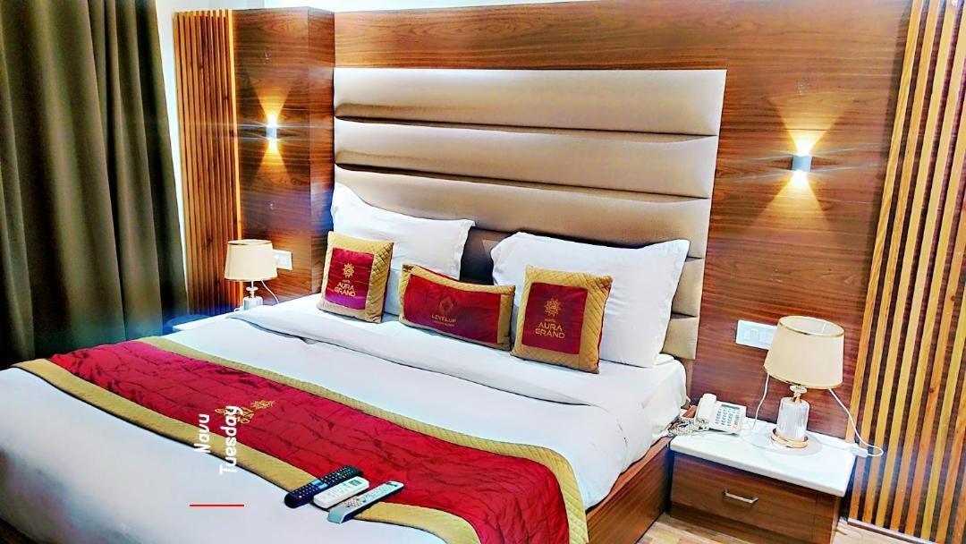 Hotel Aura Grand By Levelup Hotels 암리차르 외부 사진